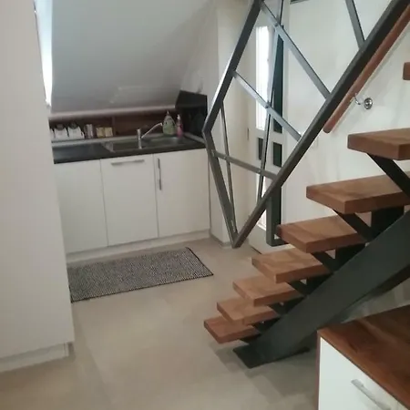 Hudinja 111 * Vitanje